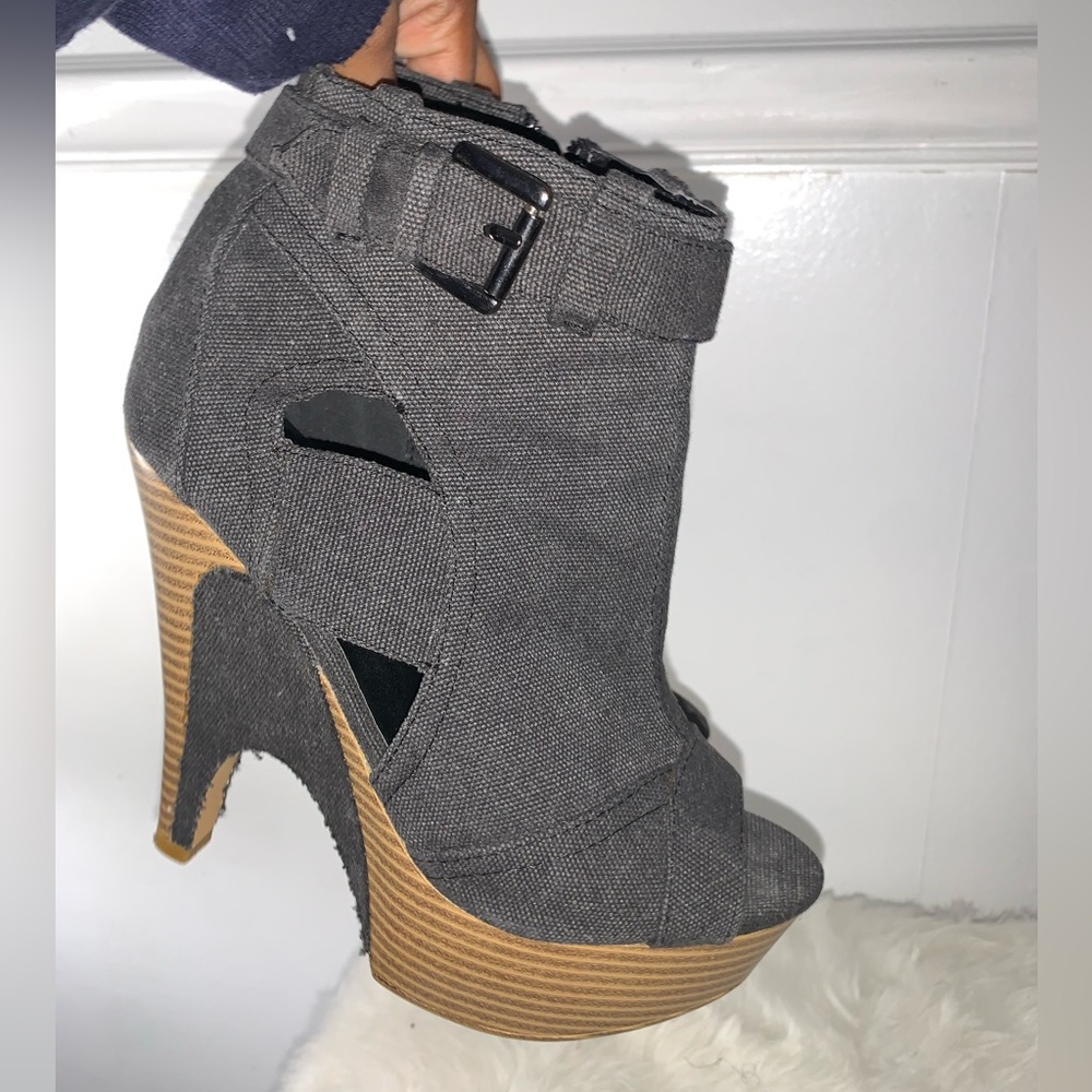 Stylish Gray platformWomen's Ankle Boots